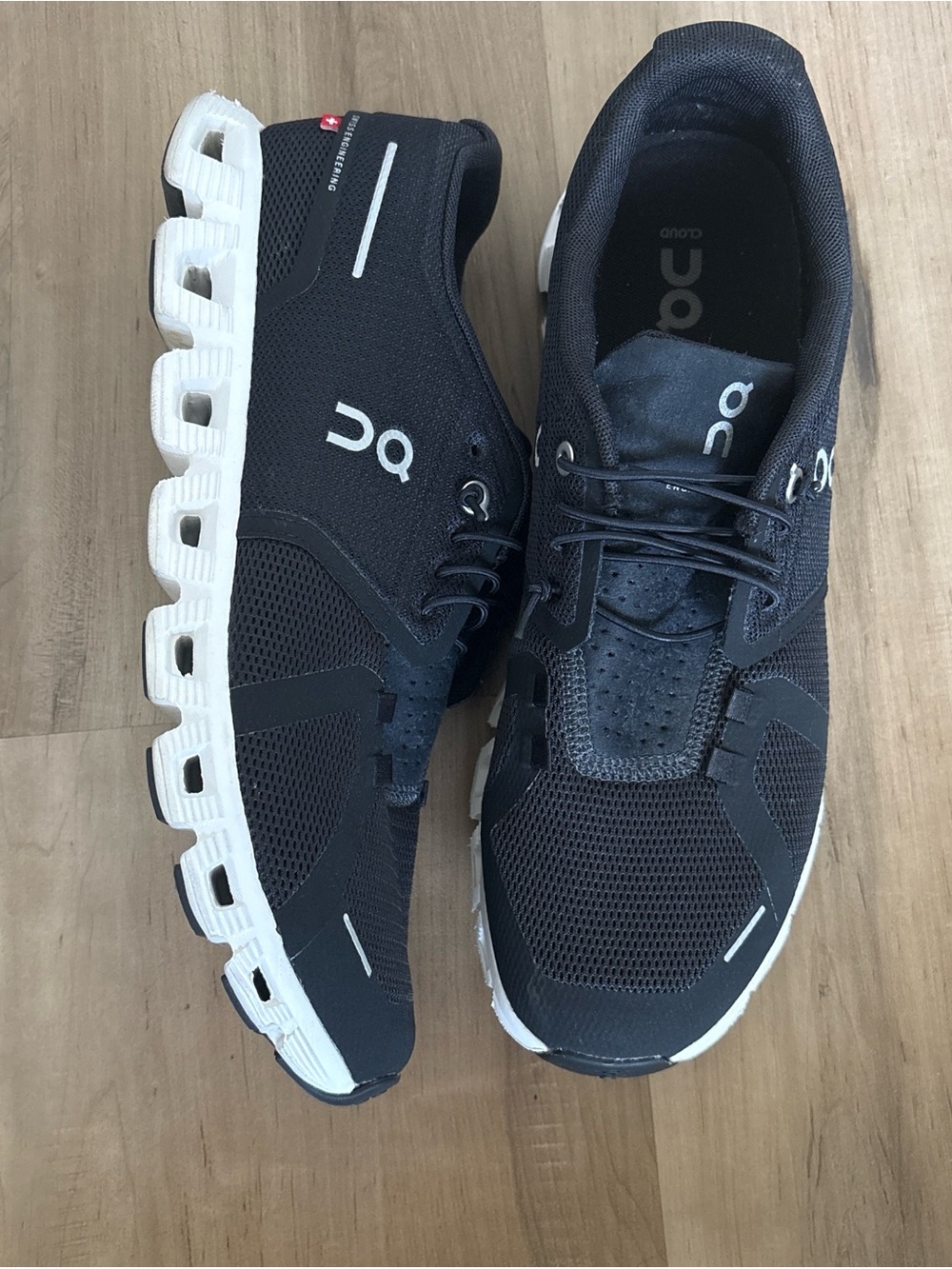 On Running Cloud Men’s Athletic Shoes - Black/White